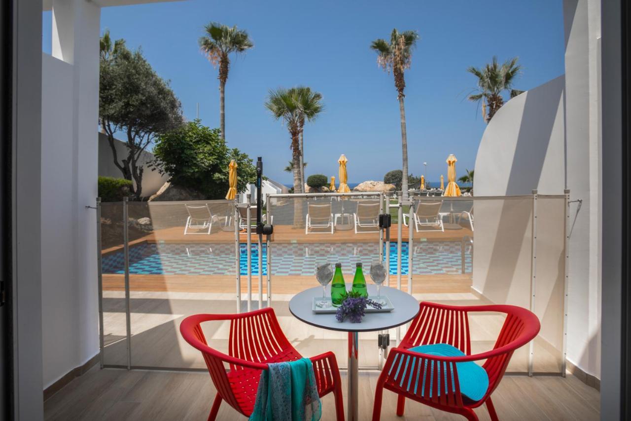 Leonardo Laura Beach & Splash Resort Klorakas Exterior foto