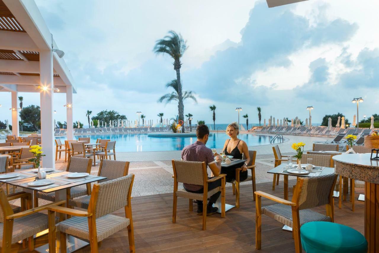 Leonardo Laura Beach & Splash Resort Klorakas Exterior foto